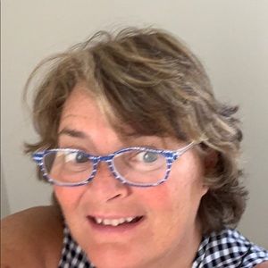 Meet your Posher, Val